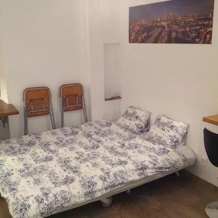 Okopowa Apartment *